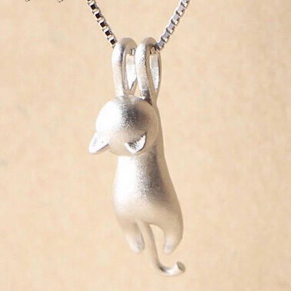 Jewelry - NEW! S925 Sterling Silver Matte-Finished Adorable Kitty Cat Necklace!